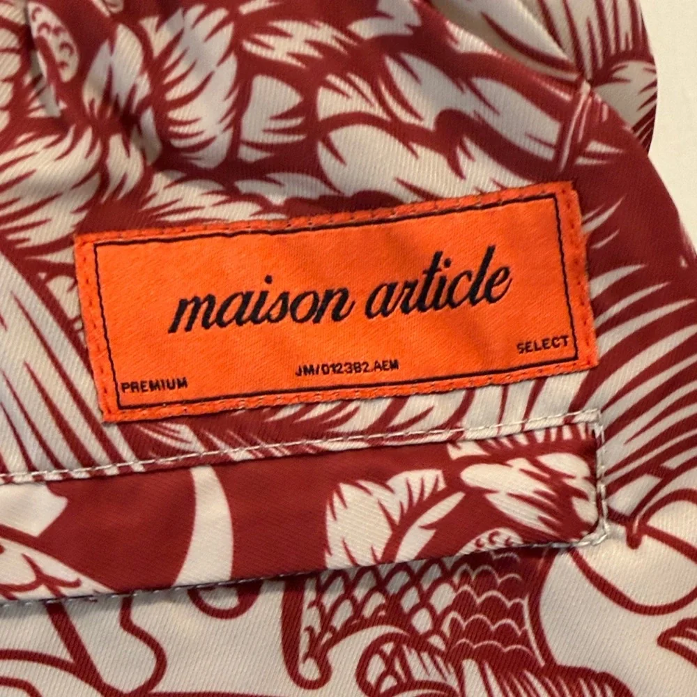 Red Koi-Print Flat Front Men's Shorts with Drawstring - Picture 4 of 5